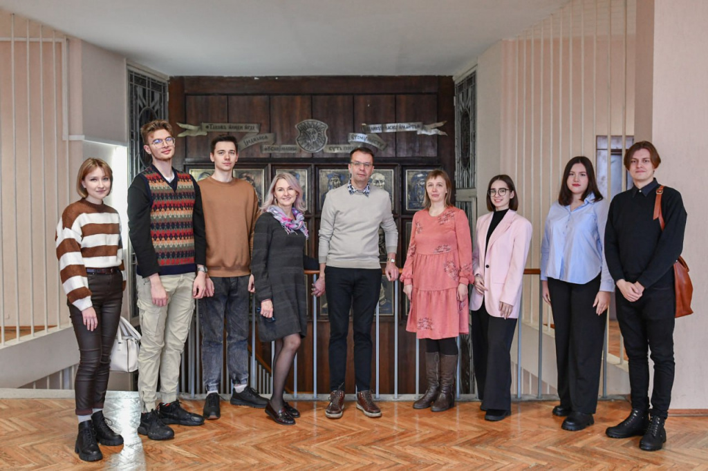 photo_2023-11-29_15-22-12 3.jpg