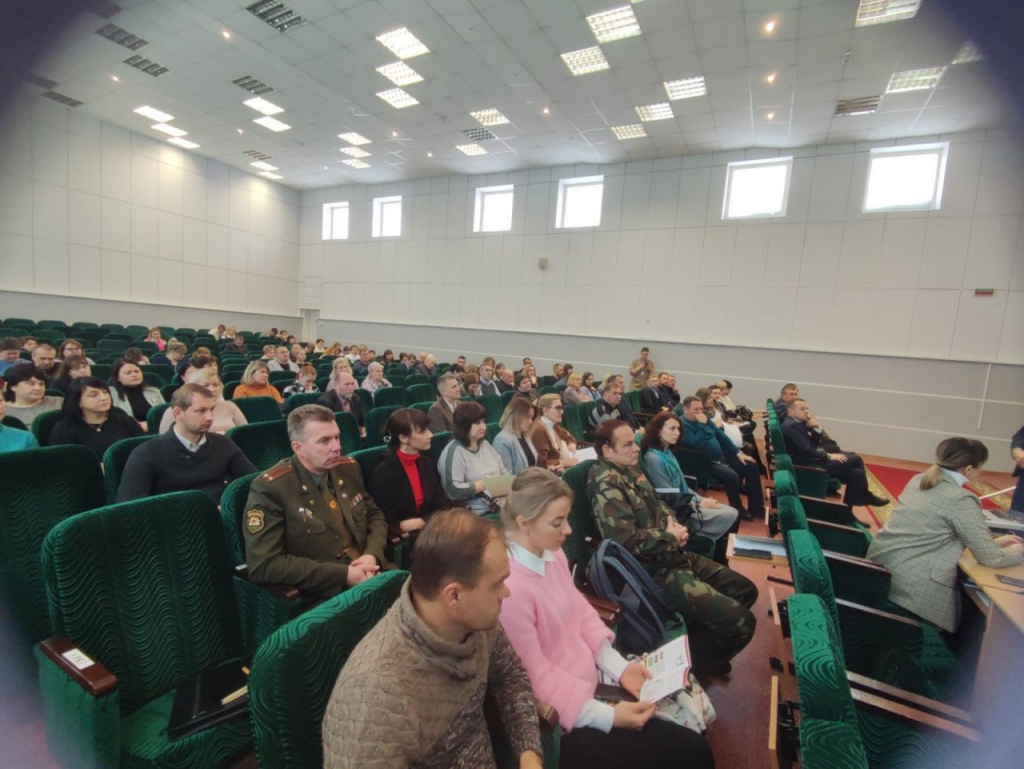 photo_2023-11-28_17-05-54 2.jpg