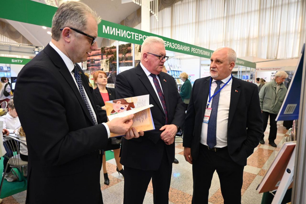 forum1.jpg forum1.jpg