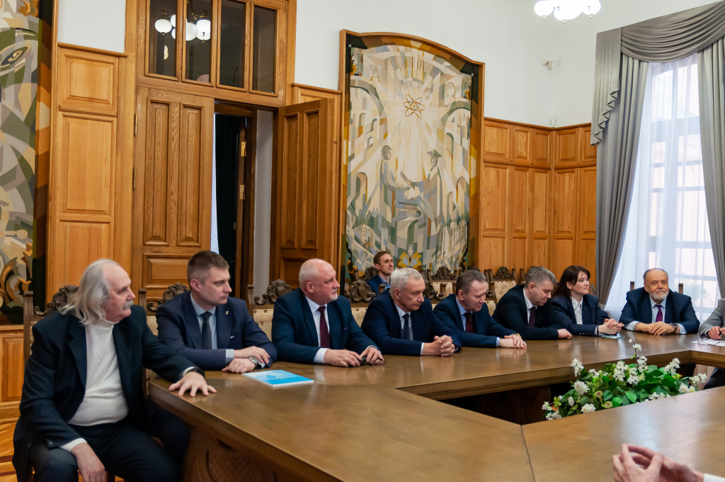 Nelinejnye sistemy 18 aprela 3.jpg Nelinejnye sistemy 18 aprela 3.jpg